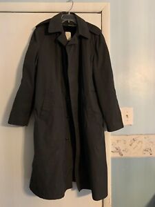 vintage mens black trench coat with removable liner centre mfg co size 40L