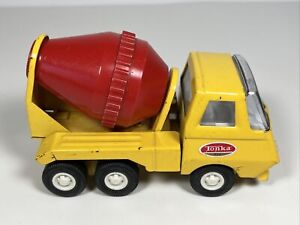 Vintage Tiny Tonka 1970’s Cement Truck Construction