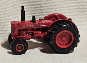 1/64 McCormick WD9 with WFE Farm Toy Tractor Diecast