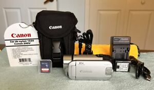New ListingCanon FS300 Camcorder Video Camera 2000x Digital Zoom - Silver -  32GB SD -