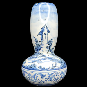 Alba-Docilia Italian Pottery Tulip Vase Delft Blue Style