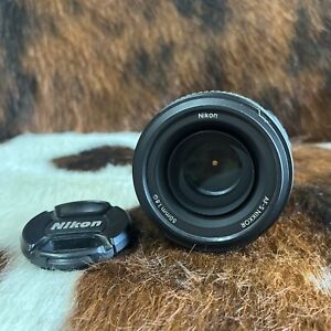 Nikon AF-S FX Nikkor 50mm f/1.8G Auto Focus Lens