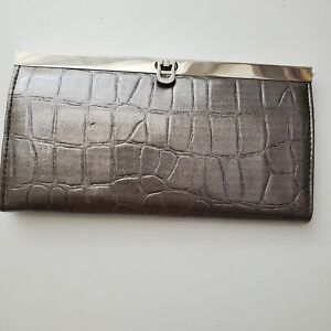 Alligator pattern Mundi clutch formal evening Silver Clutch Purse Handbag, - NWT