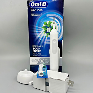 Braun Oral-B PRO 1000  Rechargeable Electric Toothbrush WHITE !Damaged Box!