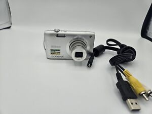 New ListingNikon COOLPIX S3200 Silver Digital Camera 16.0 MP 6x Zoom BATTERY & 4GB SD CARD