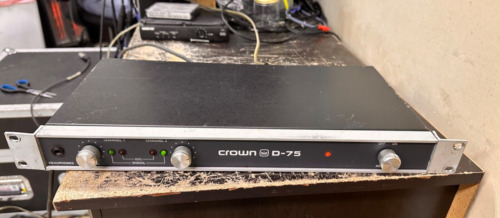 CROWN D-75 Power Amplifier - Please Read Description.