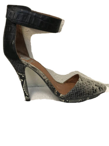 CROWN VINTAGE women shoes 8M ankle strap point toe heels