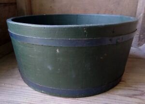 New ListingEarly Primitive Wooden Miniature Washtub Original Old Green Paint Bucket