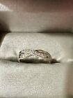 White 14kt Gold Diamond ring preowned size 7.5 womens