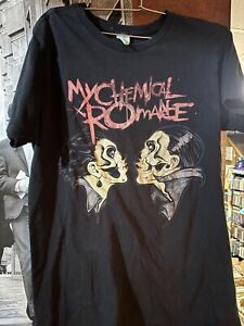 Vintage My Chemical Romance Three Cheers Era T-Shirt Size Small Adult Super rare