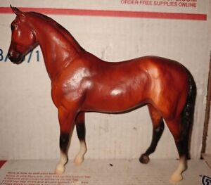 Vintage Breyer Horse Mahogany Light Brown Proud Arabian Mare Semigloss 7.5