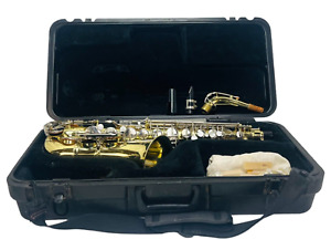 Selmer Bundy II Alto Saxophone With Case and outhpiece. Made in USA