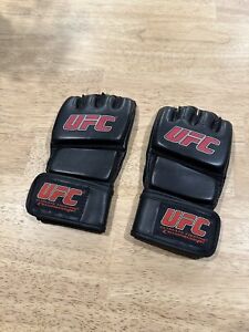 UFC OFFICIAL MMA FIGHT GLOVES SIZE SMALL/MEDIUM