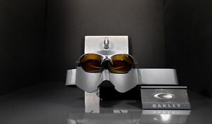 Oakley Romeo 2 Titanium Finish Glasses-Gold Iridium Lenses+Xtra Lens+Vault+Bag