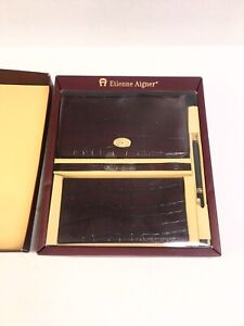 NOS Etienne Aigner Gift Set Croc Leather Clutch Bag Checkbook Pen Burgundy Strap