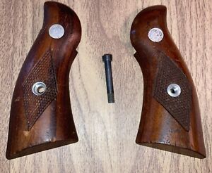 RUGER SIX SPEED FACTORY GRIPS WITH SCREW VINTAGE