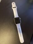 Apple Watch Series 3 - 38mm Silver Aluminum Case - White Sport Band