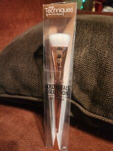 Real Techniques Bold Metals 301 Flat Contour Brush. New/ Sealed. Never Used.