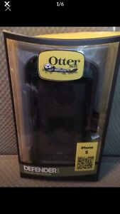 NEW Otterbox Defender Case 5/5S Plus 3 New Tempered Glass Screen Protectors