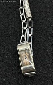 Vintage Gruen Silvertone Gate Link Chain Band Foldover Latch Women's Watch
