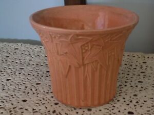 Vtg Brush McCoY Pottery Ivy Berries PLANTER Peach PiNK FLOWER POT Vase 6.25” USA
