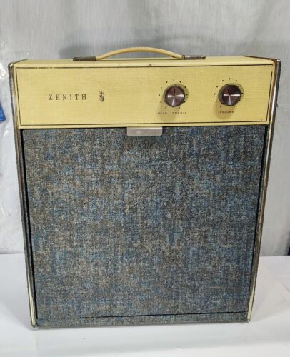 Vintage 1963 Zenith Portable LP8 Phonograph/Record Player Chassis 1L21 Tested