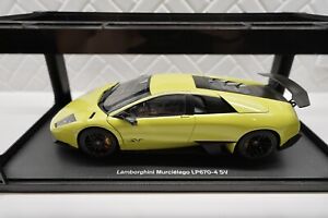 1/18 AUTOart Lamborghini Murcielago LP670-4 SV