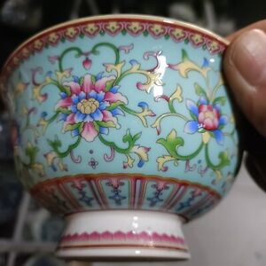 Chinese famille rose Porcelain bowl Auspicious patterns Qing Dynasty Qianlong