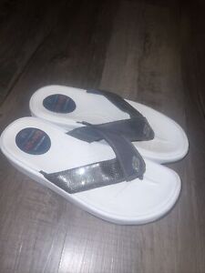 Skechers Womens Tone Ups Size 10 sandals nany sequence Flip Flops Thongs EUC