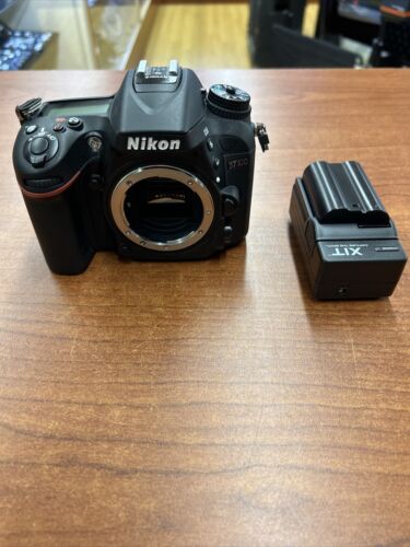 Nikon D7100 24.1MP Digital SLR Camera Black Body Black w/ Charger Free Shipping