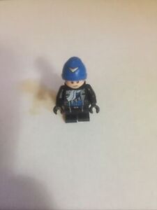 LEGO DC Superheroes Captain Boomerang Minifigure from Batman set