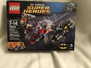 Lego DC Comics Super Heroes, Batman Gotham City Cycle Chase, 76053, RETIRED!!