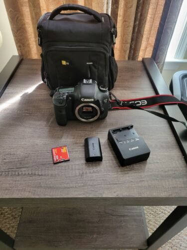 Canon 7D Body w/Accessories and 64GB Micro SD to CF Card