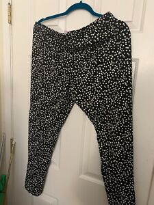 LOT Of  3 PLUS SIZE CLOTHES WOMENS 2X PANTS AND SHIRTS