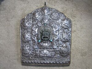 ANTIQUE Tibetano Enorme y raro  Old Tibet Buddhist Temple Silver Shrine Box