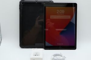 Apple iPad 7th Gen 32GB Silver Gray WiFi & Cellular Unlocked / MINT CONDITION