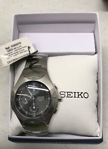 Seiko Men's Black Watch - SND075