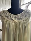 GILEAD Vintage 60s Short Pastel Yellow Gown With White Lace Accents Medium