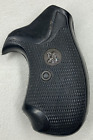 Pachmayr Presentation S&W Smith & Wesson J Frame 2 Square Butt Grip  Black - USA