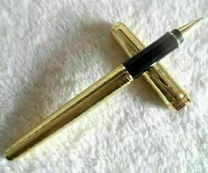Excellent Parker Sonnet Series Gold Color Golden Clip 0.5mm Nib Rollerball Pen