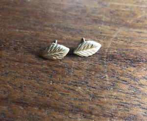 Vintage Antique Solid 14k Rose Gold Diamond Cut Leaf Stud Earrings