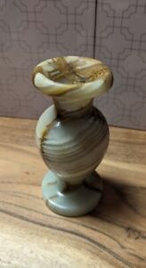 Carved Marbled Onyx Stone Vase Cream and Honey Colored 4