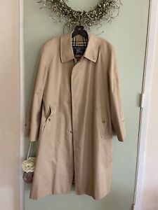 Authentic $1200 Burberry England Trench Car Coat 40R M Camden Japan