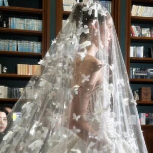 Long Wedding Bridal Veils Lace Edge Tulle Cathedral Veil with Comb Ivory White
