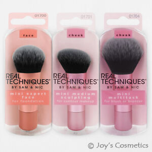 1 REAL TECHNIQUES Full Sized Head Compact Handle Mini Brush 