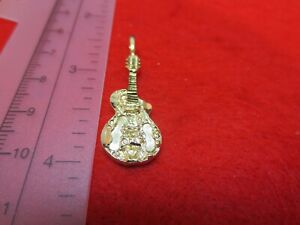 14 KT GOLD PLATED GUITAR MUSICAL  INSTRUMENT CHARM PENDANT-2220