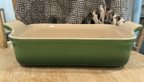 Le Creuset 10”x8”x3” 2.5 Qt. Rectangular Baking Dish Bamboo Green (12”w/handles)