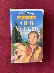 New ListingWalt Disney’s Family Film Collection Old Yeller (VHS, 1996) Clamshell