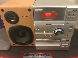 Sony CMT-CP11 Home Stereo Bookshelf System **Please Read - Watch Video