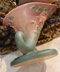 Rare Roseville Pottery Columbine Cornucopia Vase, Pattern 149-6